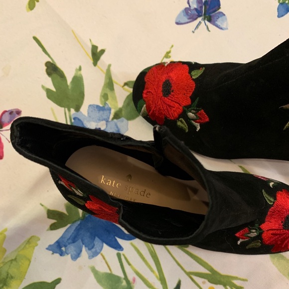 COPY - Kate Spade Floral Booties women’s size 5. - Picture 4 of 5